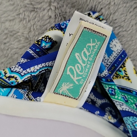 34 d Tommy Bahama padded halter bikini top - Picture 3 of 3